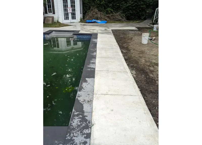Concrtete Pool